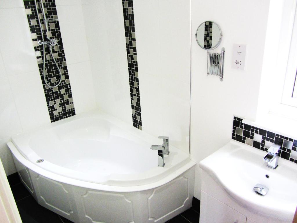 Hotel Horsemanstone Amroth Habitación foto